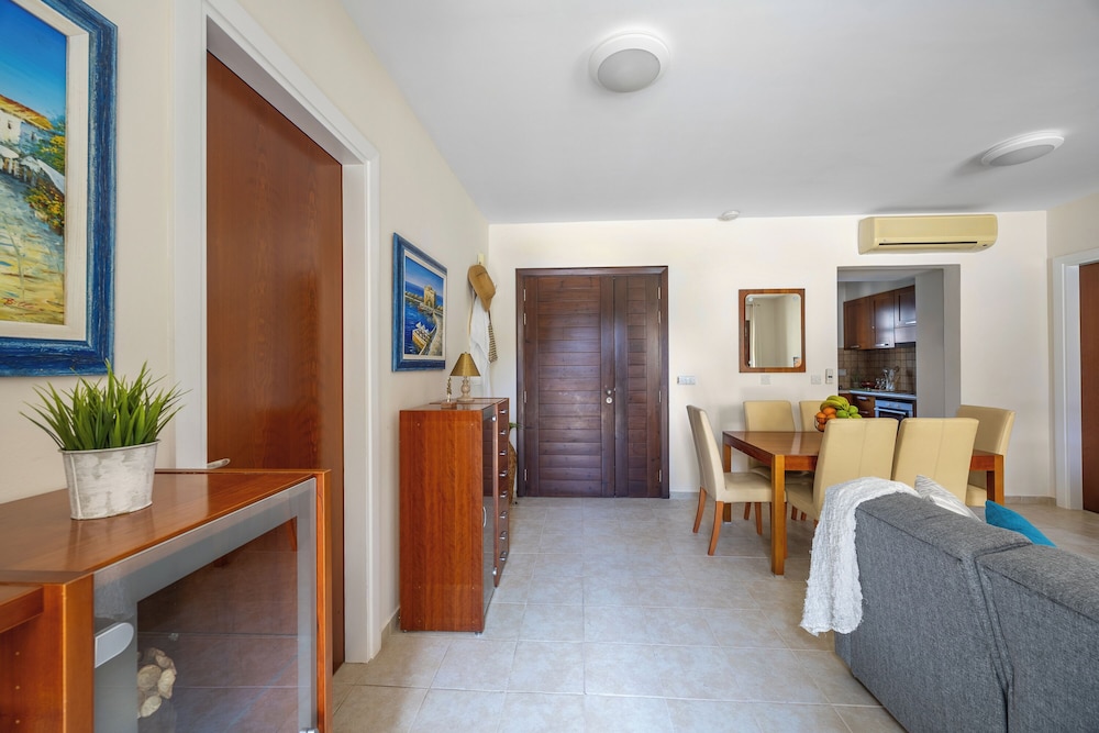 Da02 Adjacent to Aphrodite Hills Pool View