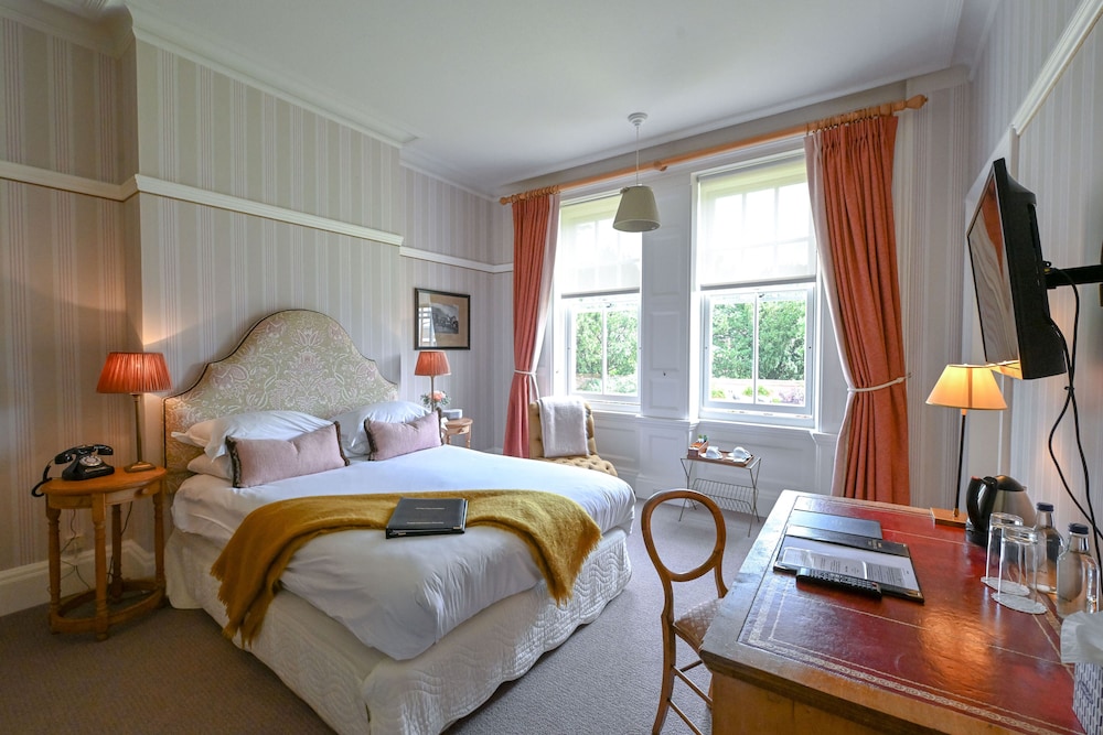Newmarket Vacations - The Jockey Club Rooms - Property Image 51