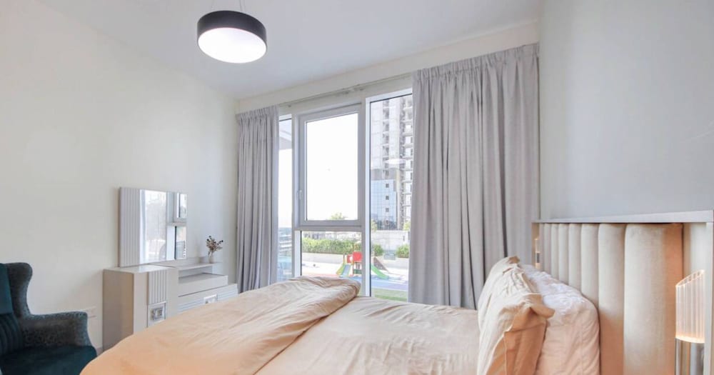 Lux 1BR w World Highest Sky Track Rooftop Pool