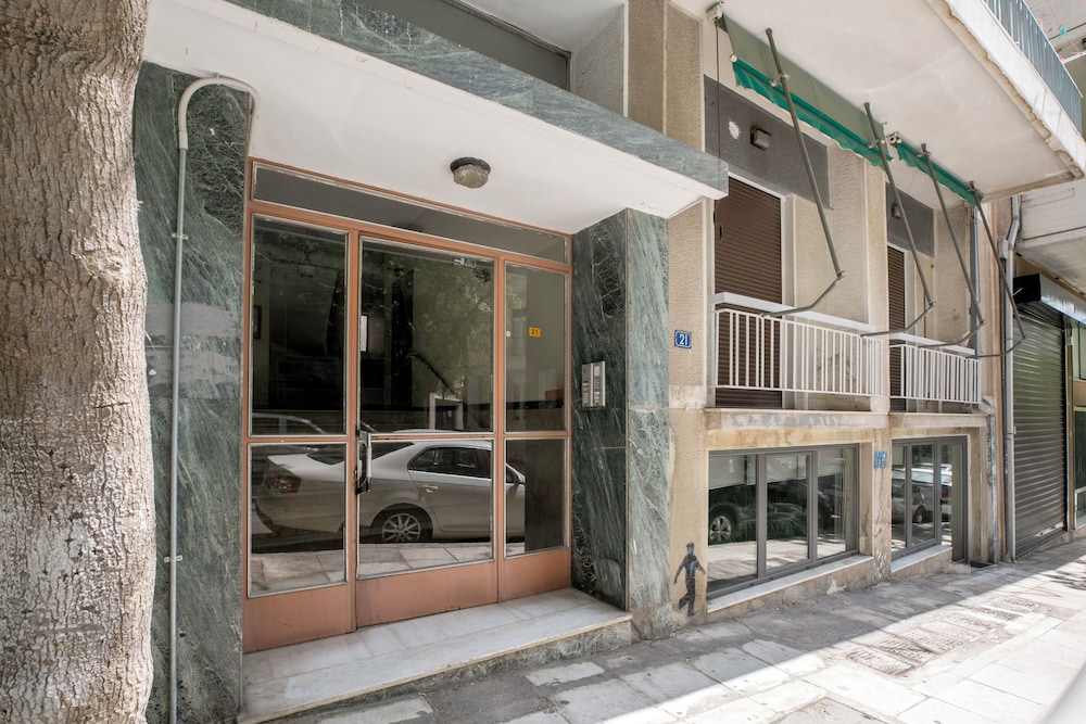Viora Stunning Deluxe Studio in Athens