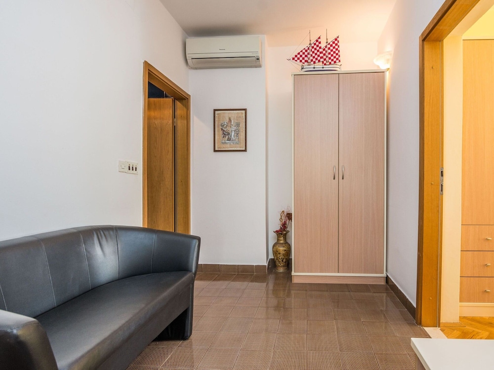 Apartment on Vir Island Near Sandy Beaches