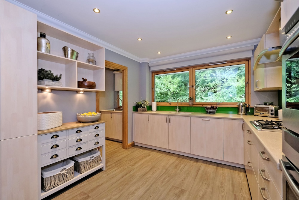 Stunning Family Home in Cults, Aberdeen
