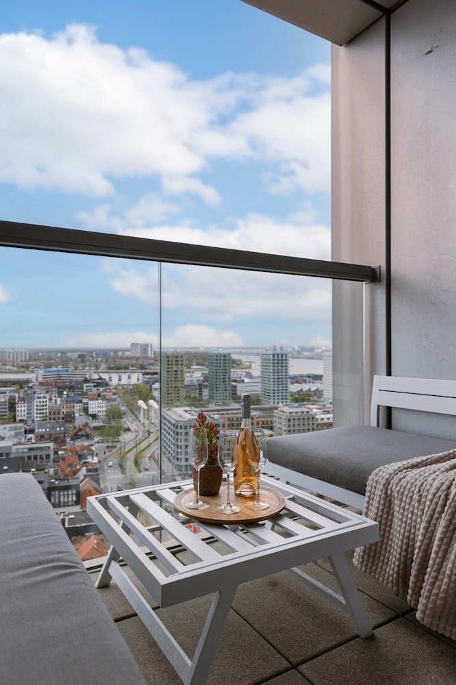Apartment With Beautiful View of Antwerp