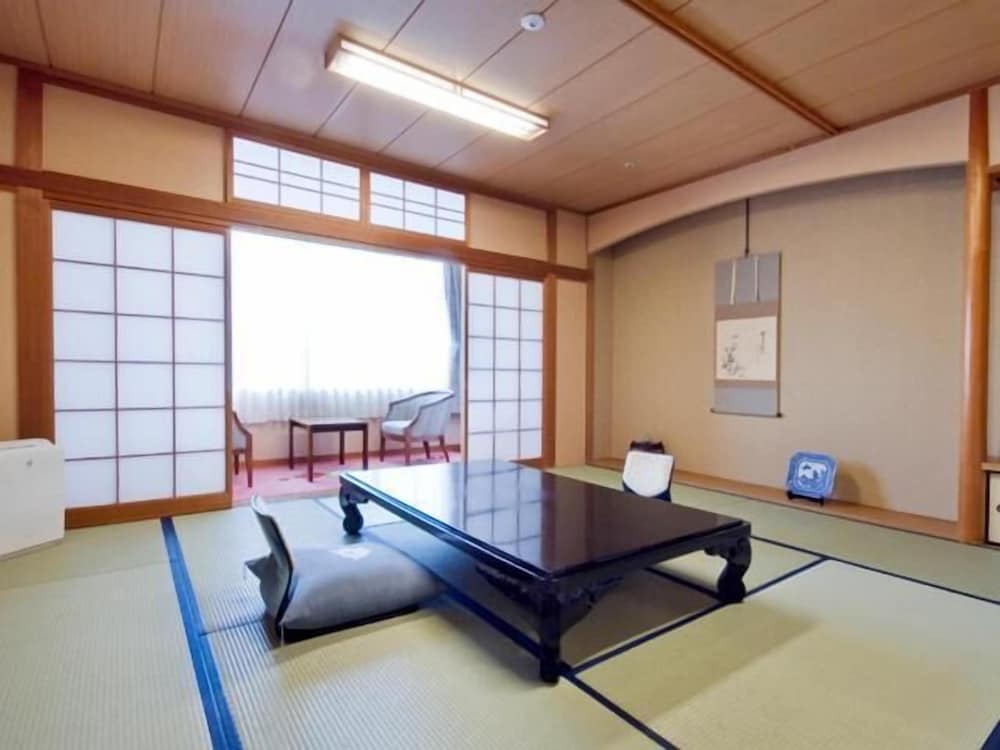 Dogo Onsen Hotel Tsubakikan