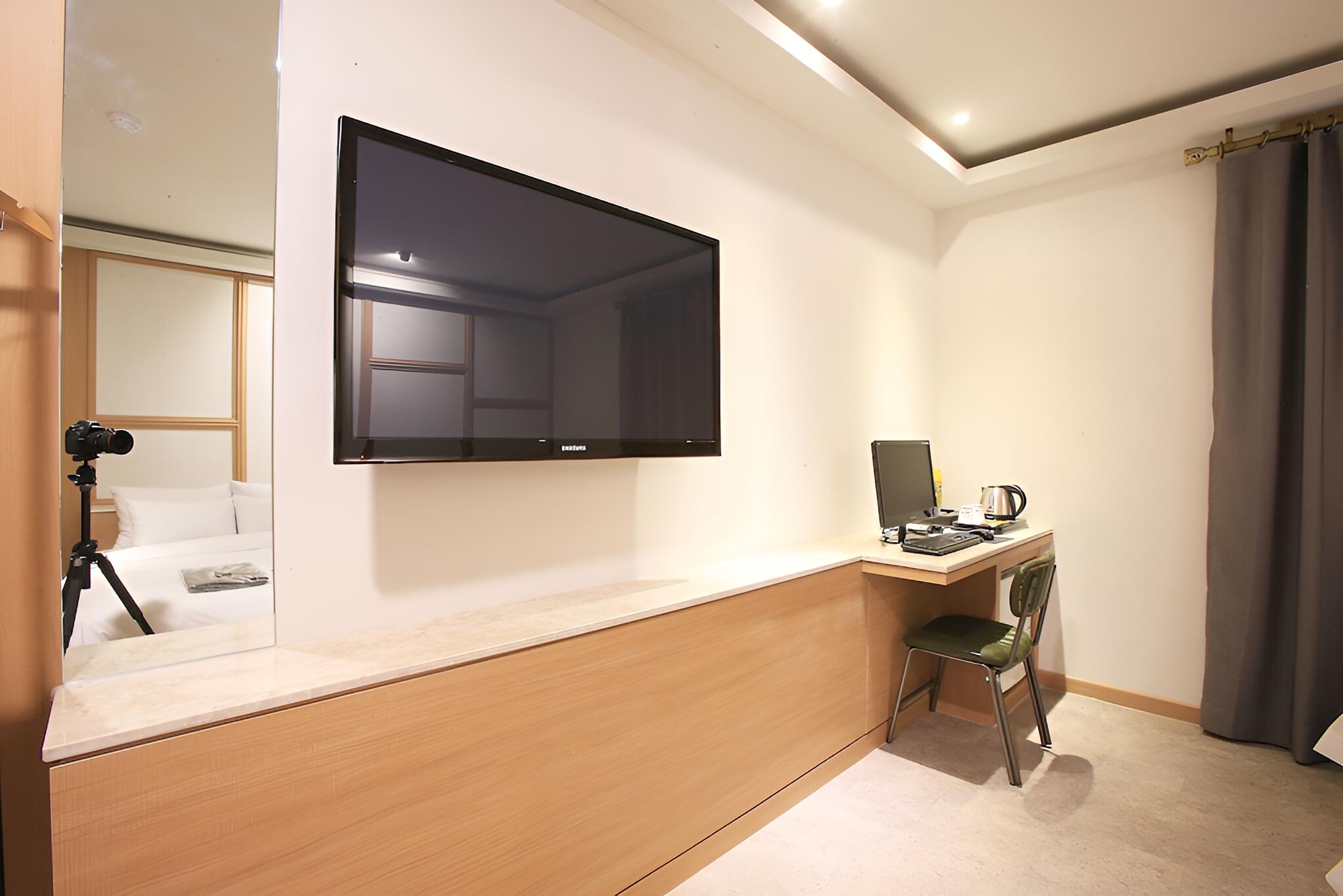 Pyeongtaek Wol Hotel