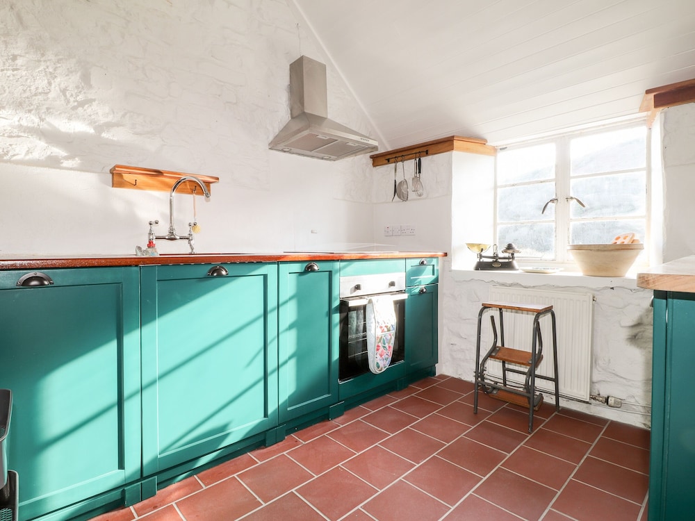Dolwylan Cottage