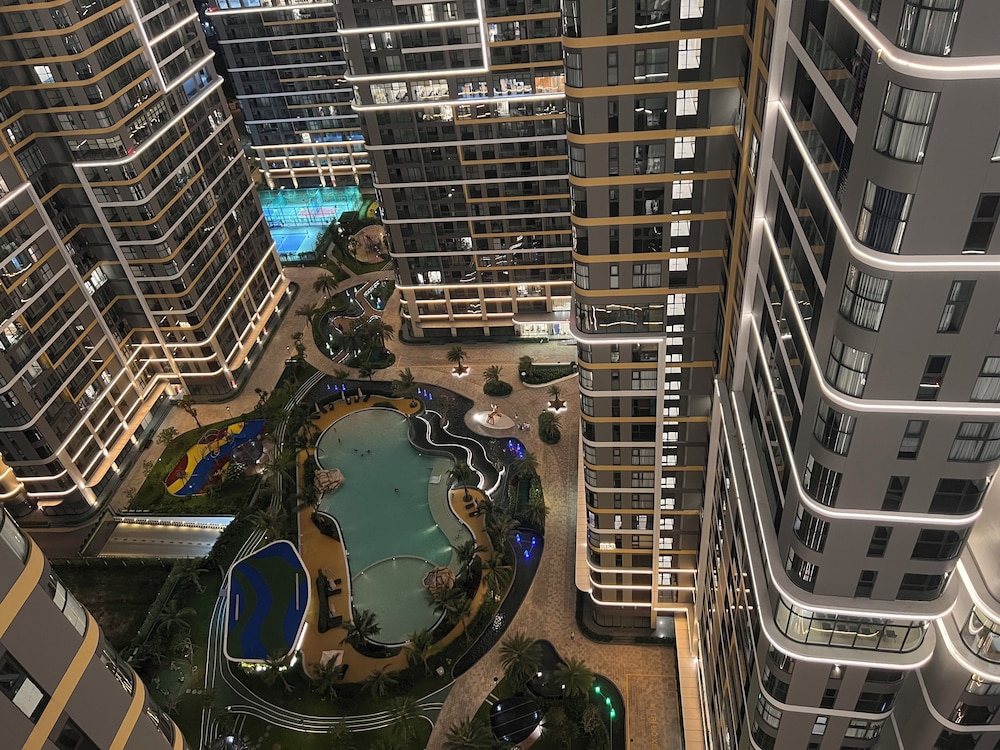Vinhomes Grand Park-The Beverly Hills