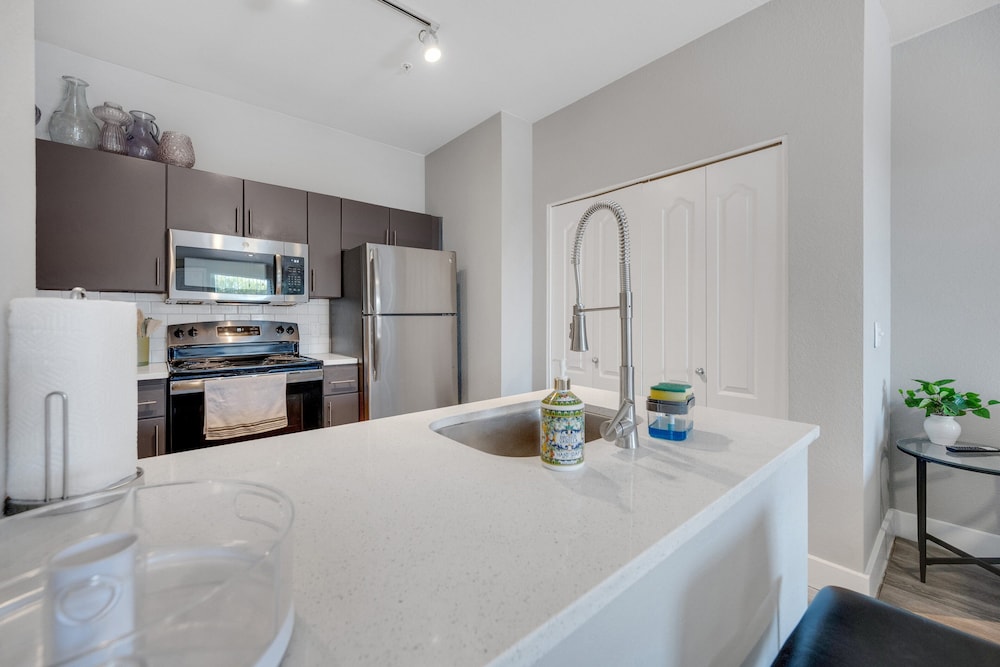 Central Relaxing 1br Phoenix Retreat Near Airport 1 Bedroom Apts