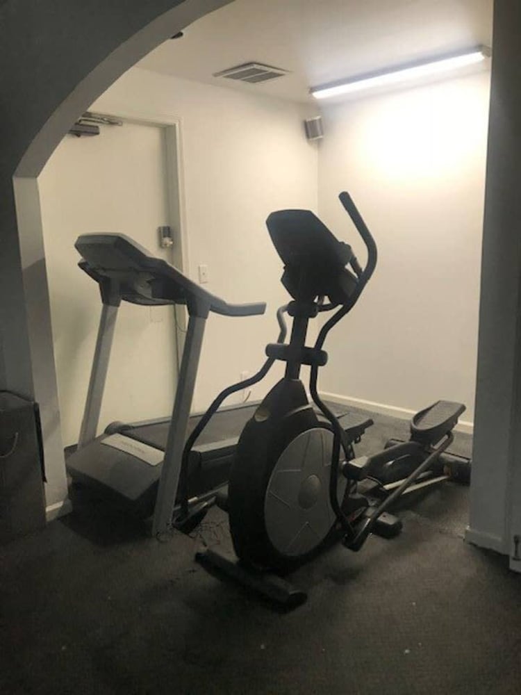 8br-best Location Heated Pool Jacuzzi Spa Gym