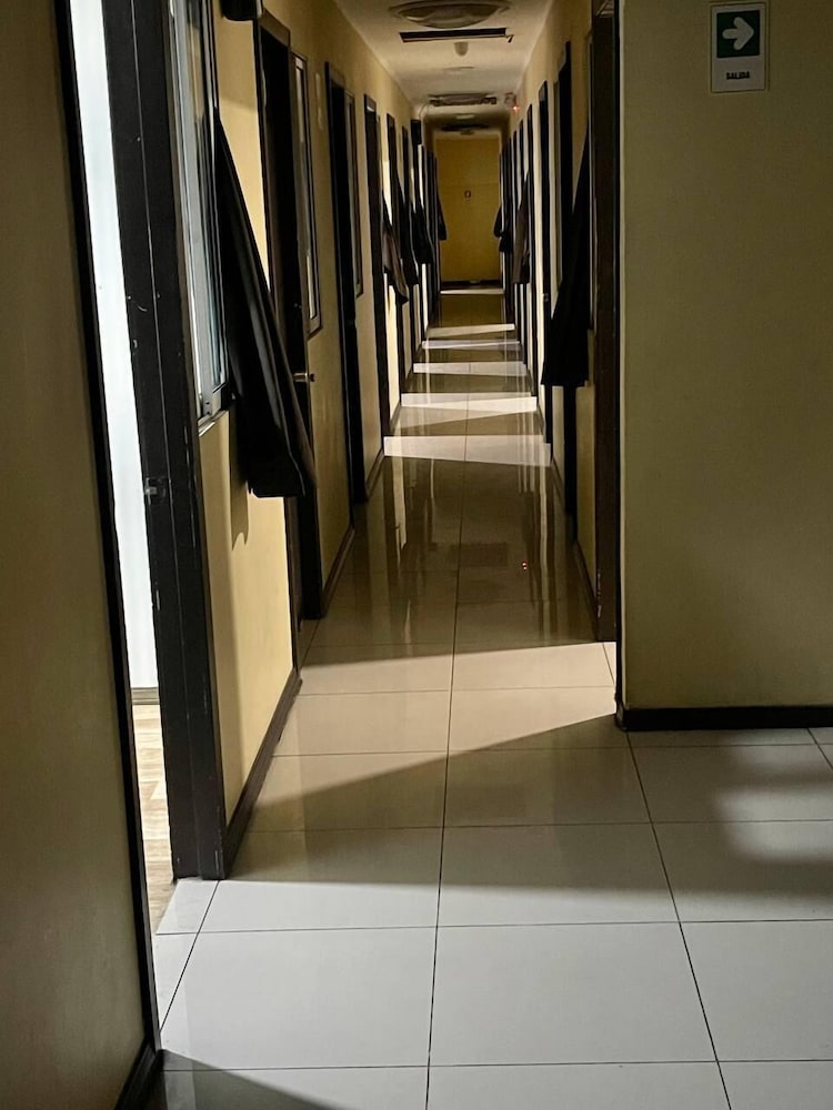 hostal low cost