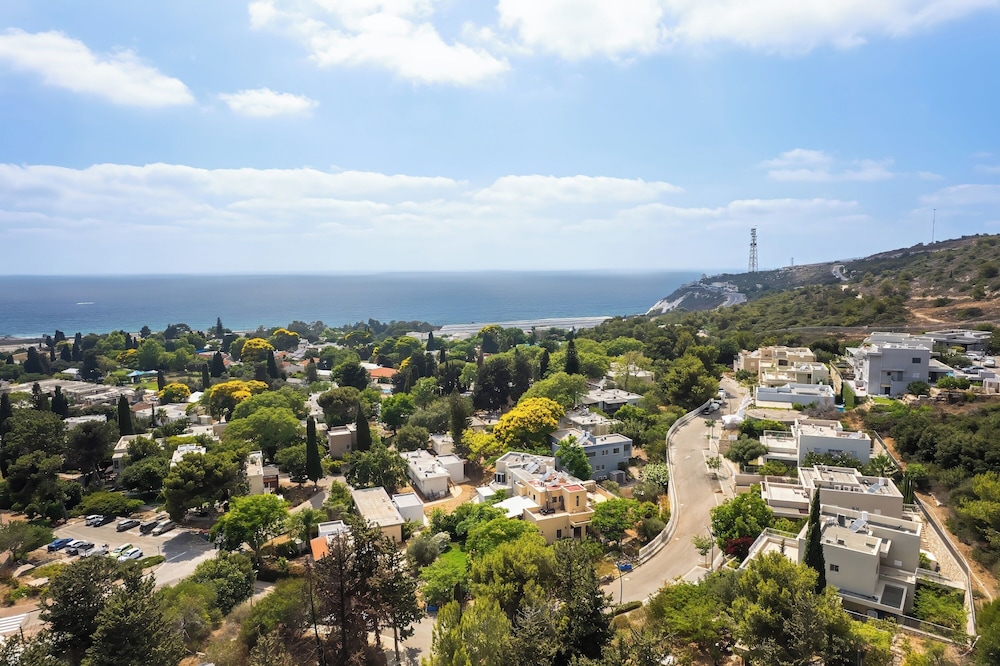Rosh HaNikra Garden Villa by Sea N' Rent