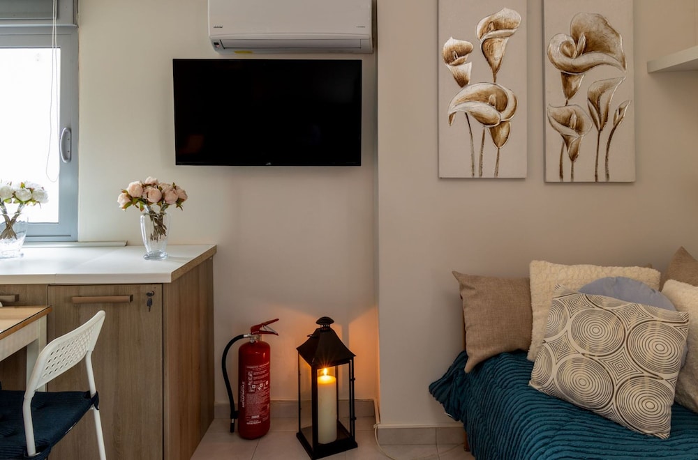 Placebo Apartment in Greece