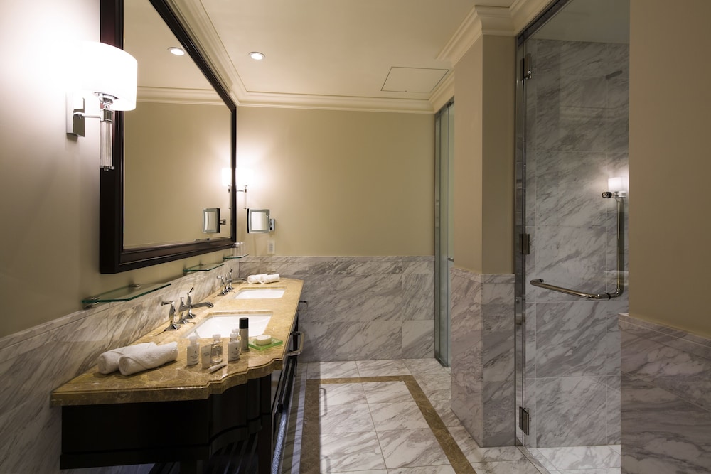 The Tokyo Station Hotel 73