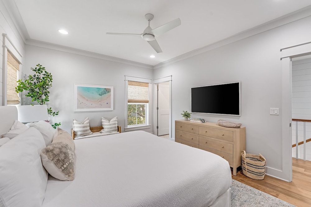 Magnolia Cottages by the Sea by Panhandle Getaways