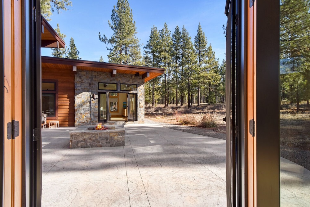 Henness House view 4