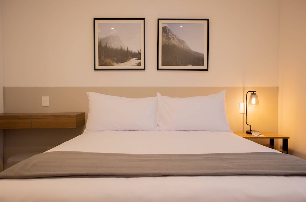 w Chic 2BR w Indoor Terrace in Miraflores