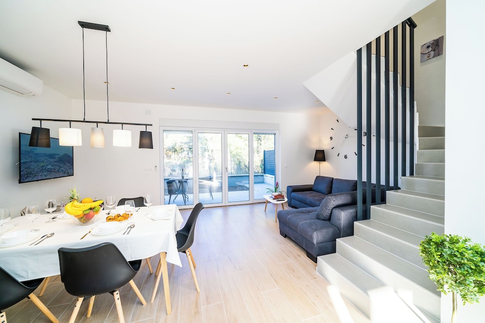 Apartment Holiday Above Dubrovnik