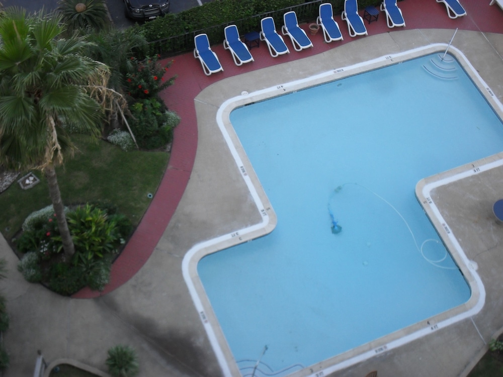 By The Sea Gulf View Deluxe Condo