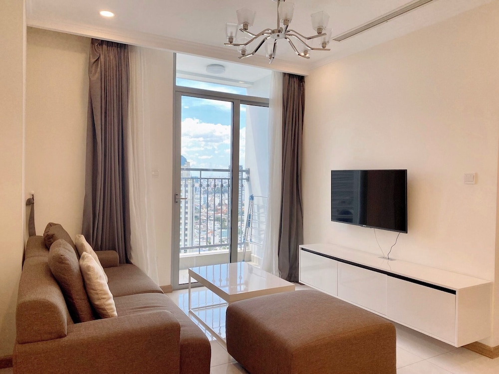 Somi Luxstay LP