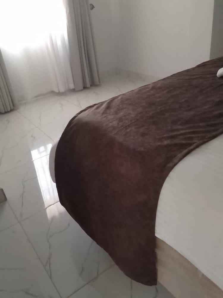 Luxury 3 Bedroom Self Catering Apartment- Masvingo