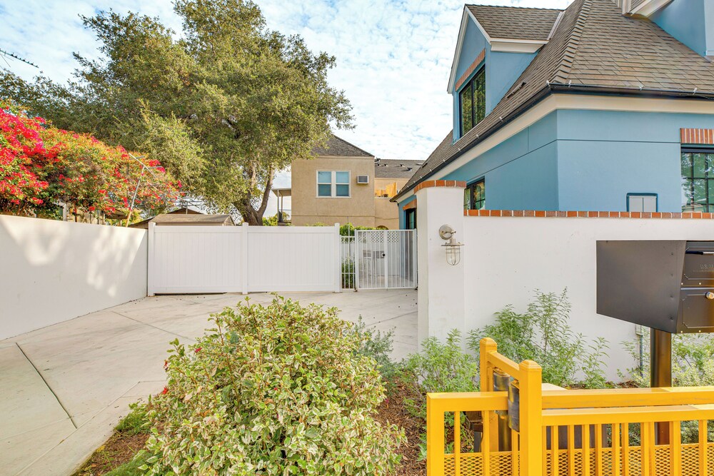 Shop, Dine & Explore Pasadena! Newly Built Home