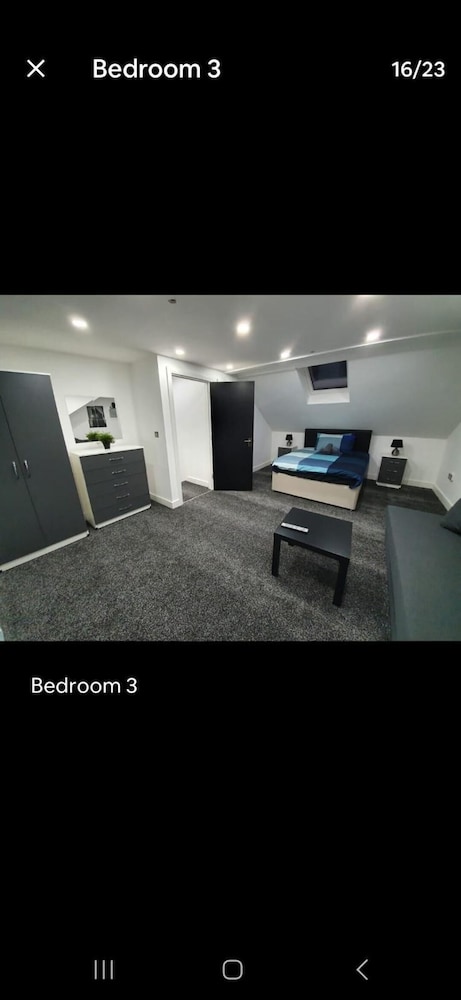 3 Bedrooms Apartments Near Town Center