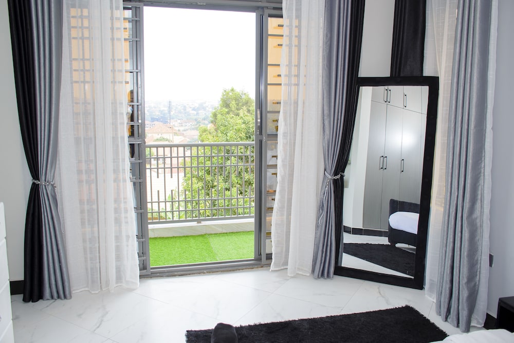 Cozy Oasis Kyanja view 2