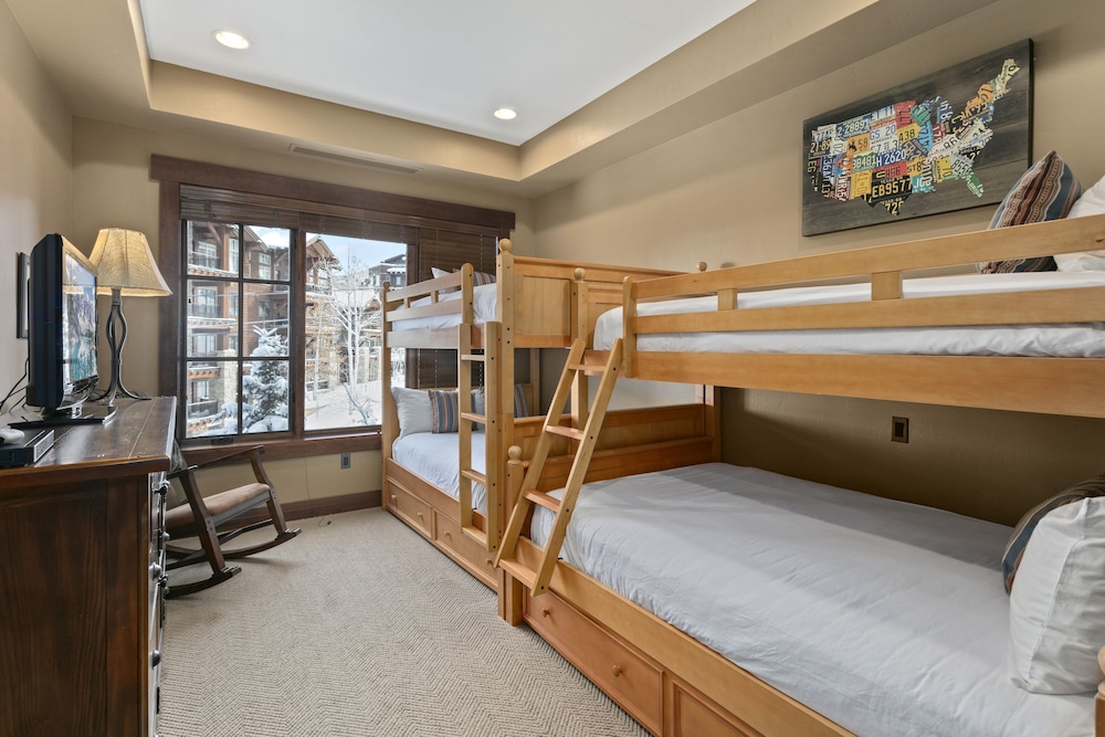 Flagstaff Lodge at Deer Valley Resort - Three Bedroom Residence #302 3 Condo