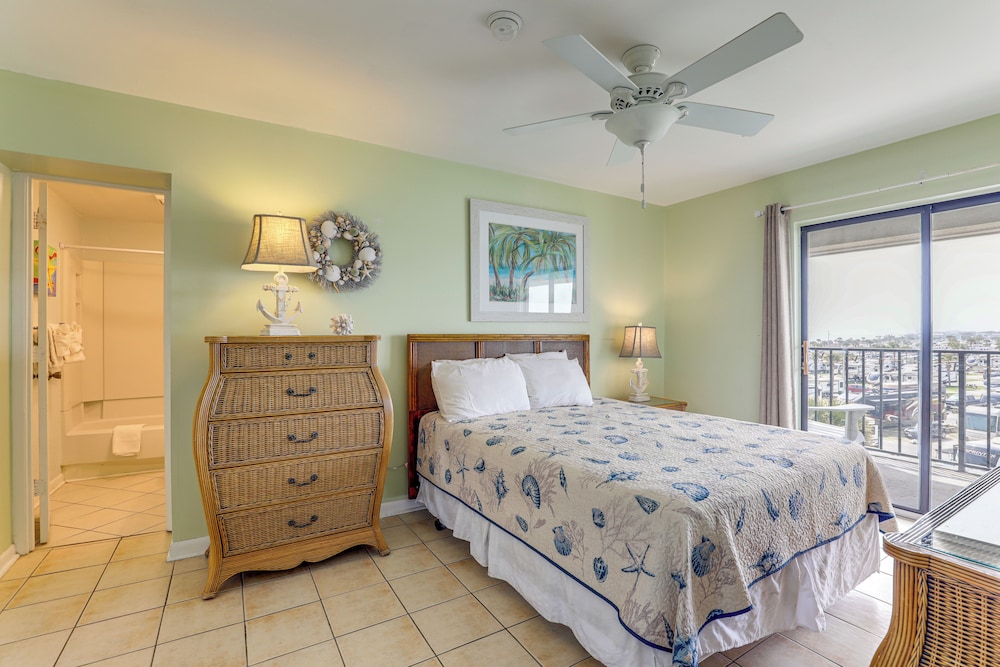 Steps to Shore: Resort Getaway in Myrtle Beach!