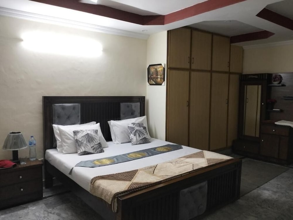 Lexus Lodge Islamabad view 5