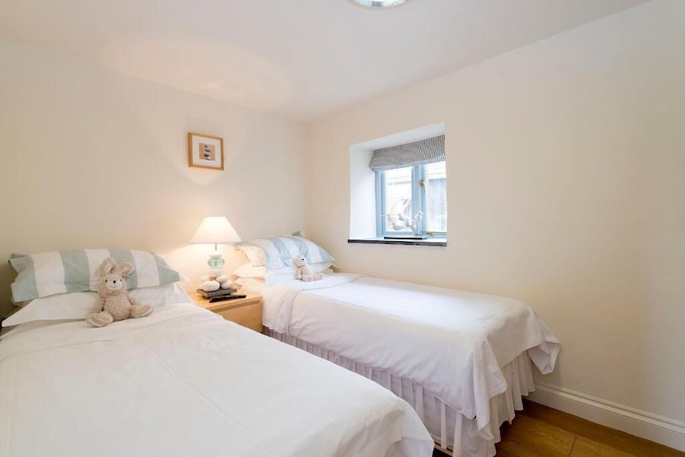 Atlantic Cottages view 5