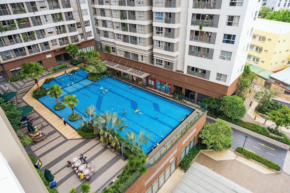 Nice Apartments near Tan Son Nhat Airpot