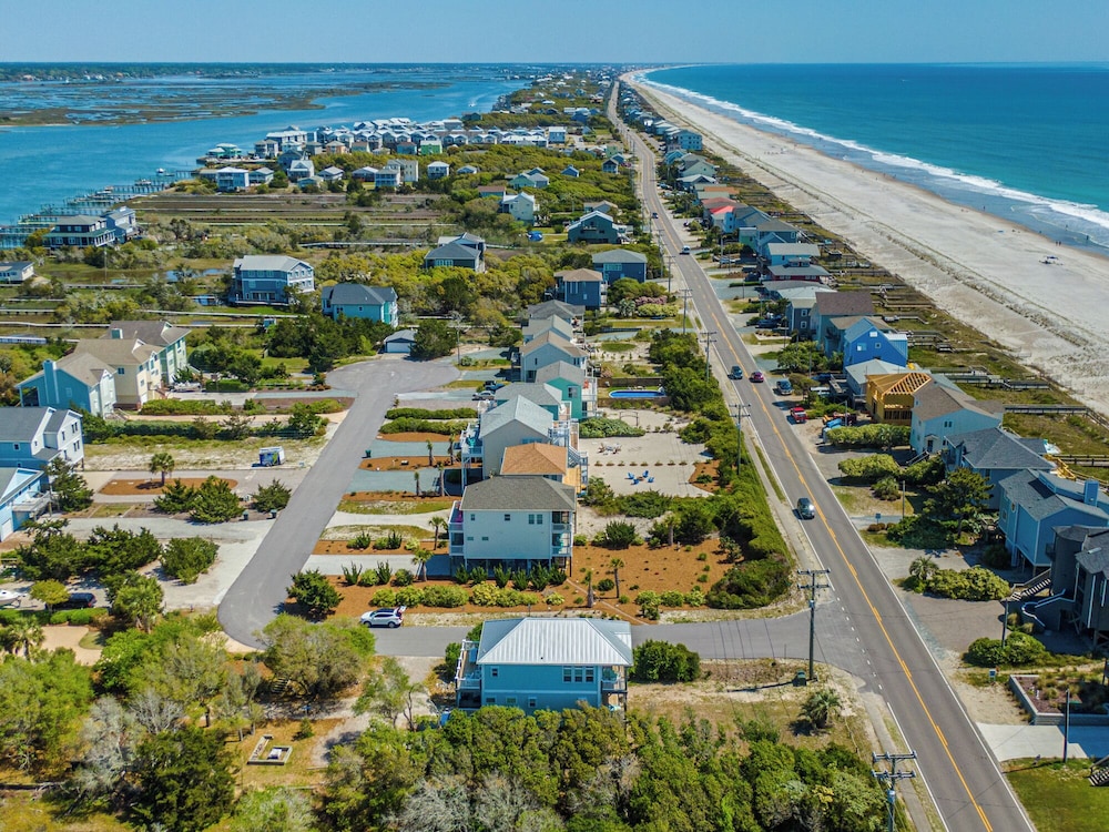 Sea Sound Blessing by Topsail Realty