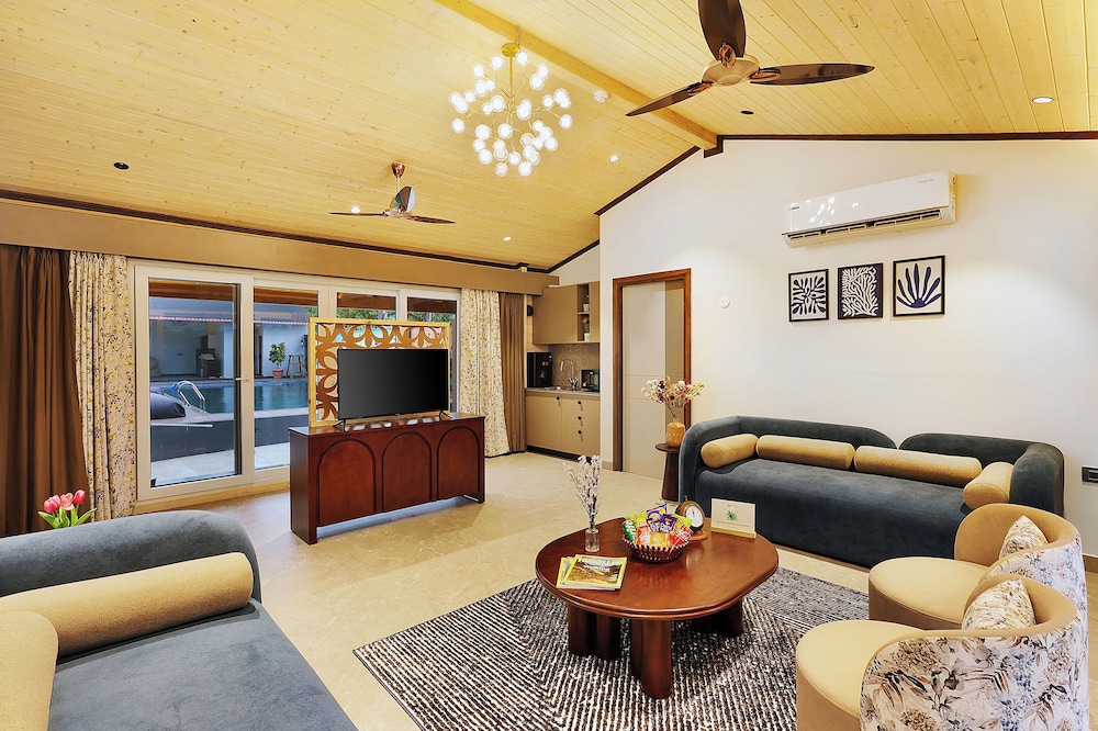 Elivaas Esh Cottage Willow | Hillside 1-room With Lush Garden, Common Pool Location