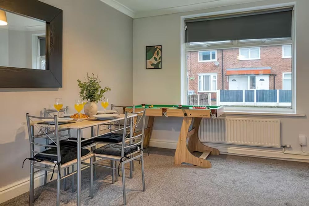 Last Min Weekend Stay, Trafford, Pets Welcome