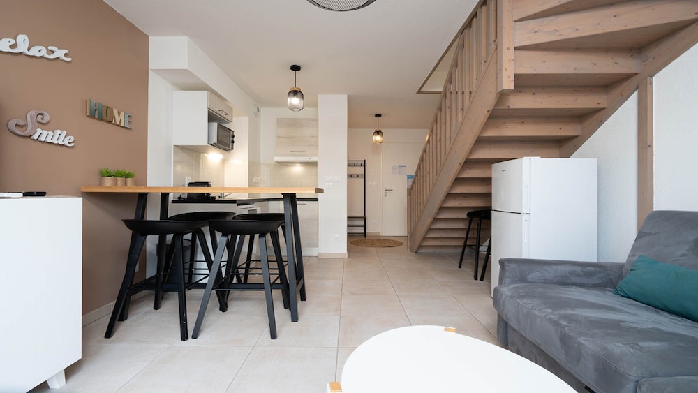 Villa in France Near Beach & Heated Pool