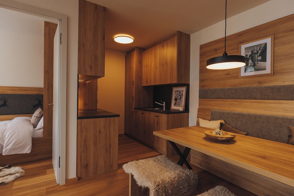 Goldhorn Chalet