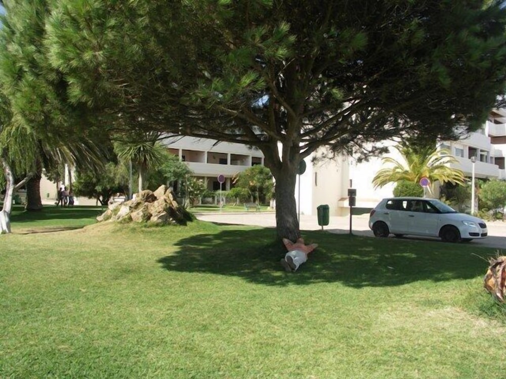 Iberlagos Apartments view 2