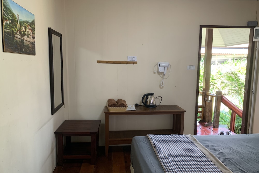 Photo 18