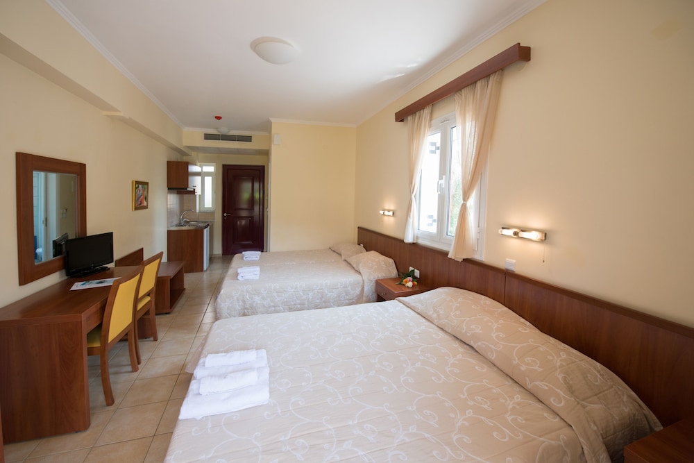 Summertime Inn photo 4
