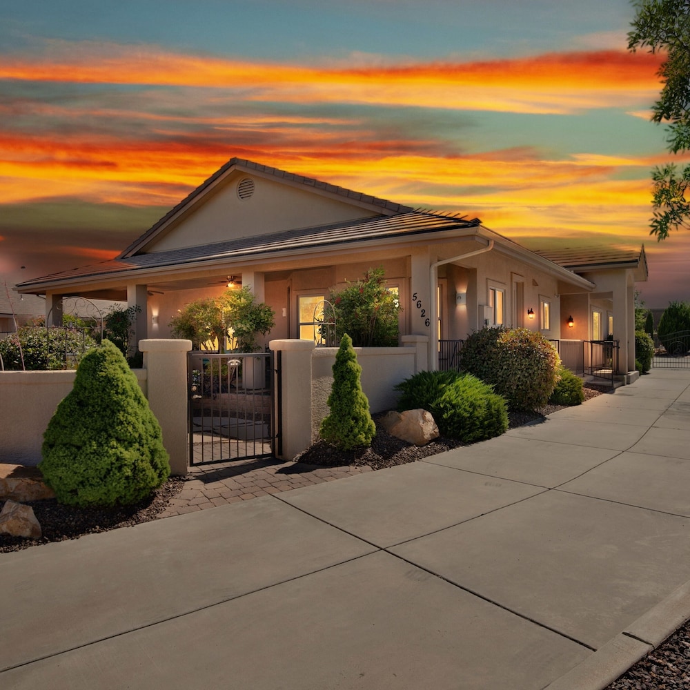 Prescott Valley Vacations - Prescott Luxury Home Near Golf Course And Airport 2 Bedroom Home by RedAwning - Property Image 1