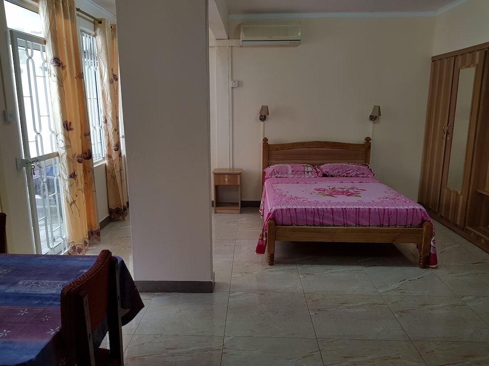Pereybere Beach Apartments