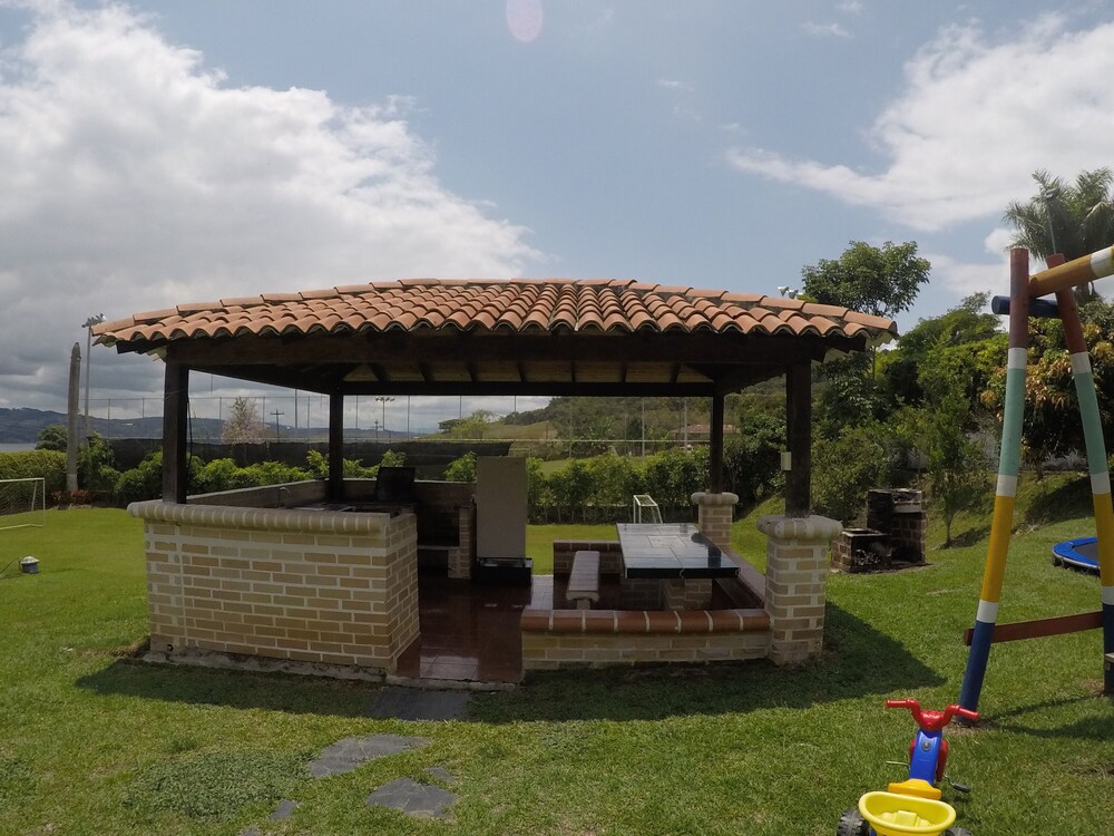 Mansion del Lago Calima - Property Image 5