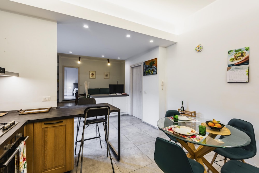 Euphorbia Apartment 2 in Catania by Wonderful Italy