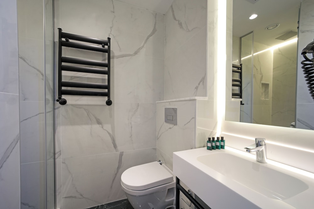 The Trinity Otel Taksim - Özel Sınıf - Image 15
