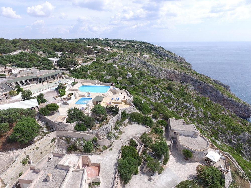 Don Carlos Pool Residence view 5