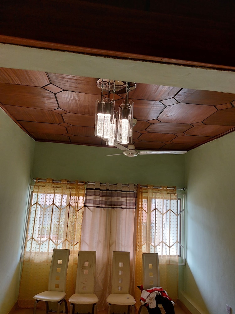 Charming 4-bed House in Atwima Techiman, Kumasi view 3