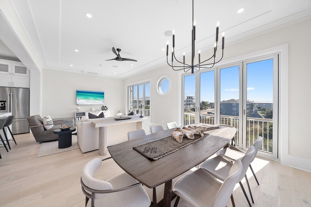 Ocean Breeze 5 Bedroom Home