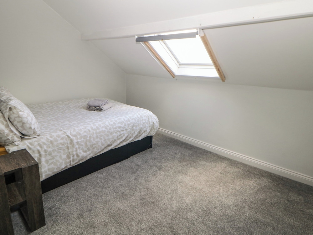 15 South Avenue Mews