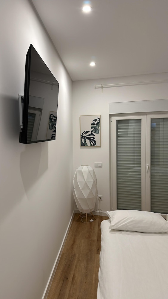 Downtown Faro Luxury Flat With Balcony